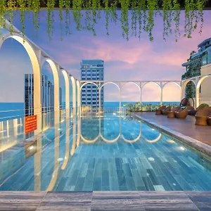 Golden Lotus Luxury **** Đà Nẵng